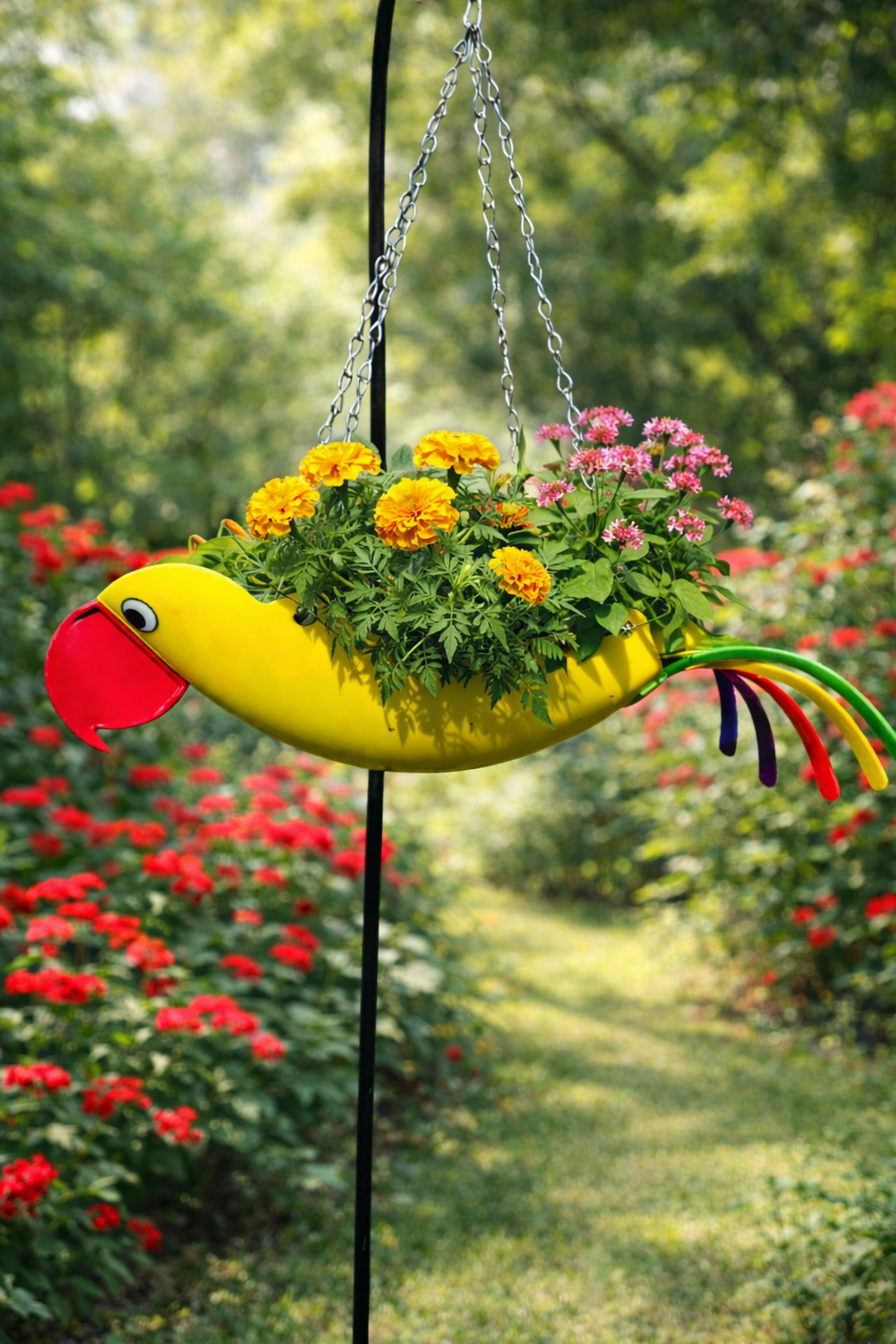 MINI Yellow Parrot Planter – Hanging Bird Planter for Succulents & Air Plants, Tropical Garden Decor, Gift‑Ready, UV‑Protected